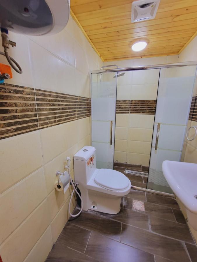 Atoom Lodge Jarash Esterno foto
