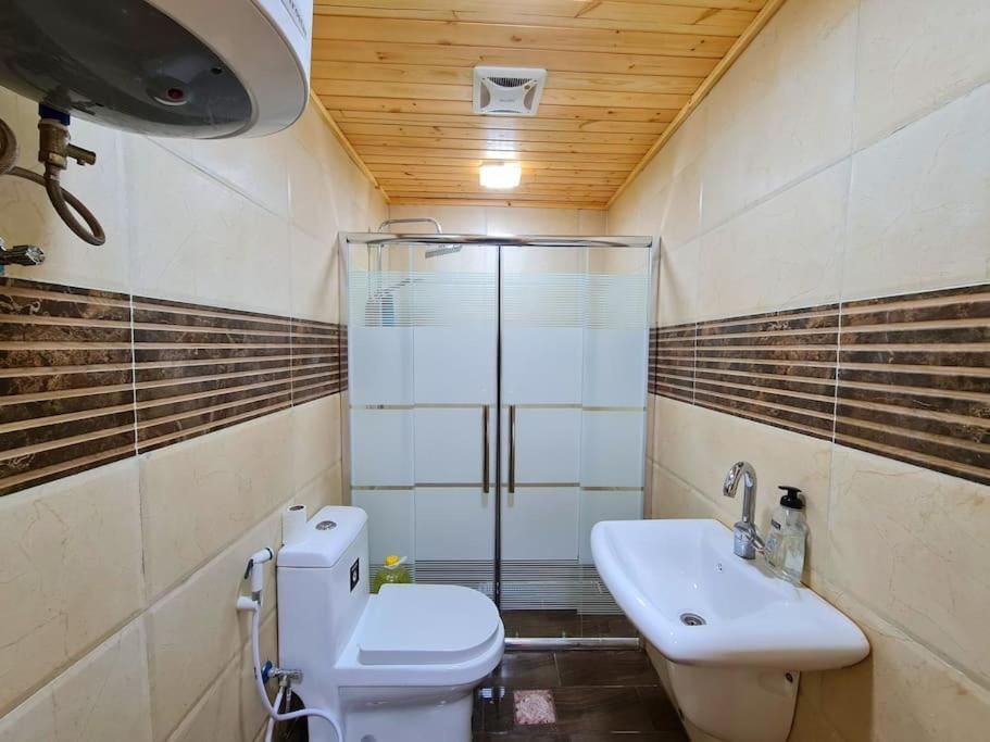 Atoom Lodge Jarash Esterno foto